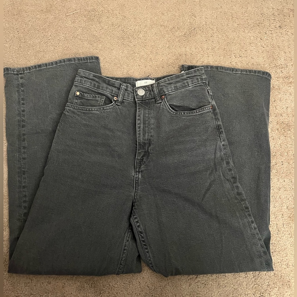 Gray, high waisted, straight leg jeans. H&M Size 4